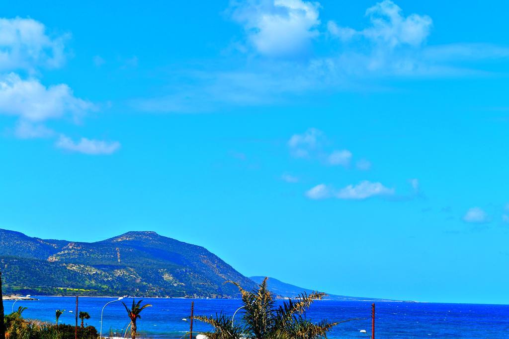 Latchi Beach Front Villa - Private Heated Pool - Amazing Uninterrupted Sea Views Polis Buitenkant foto