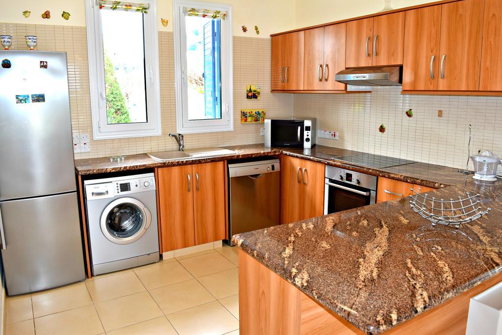 Latchi Beach Front Villa - Private Heated Pool - Amazing Uninterrupted Sea Views Polis Buitenkant foto