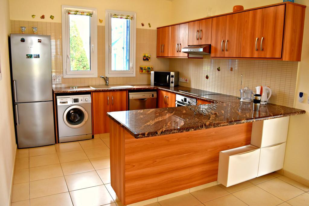 Latchi Beach Front Villa - Private Heated Pool - Amazing Uninterrupted Sea Views Polis Buitenkant foto