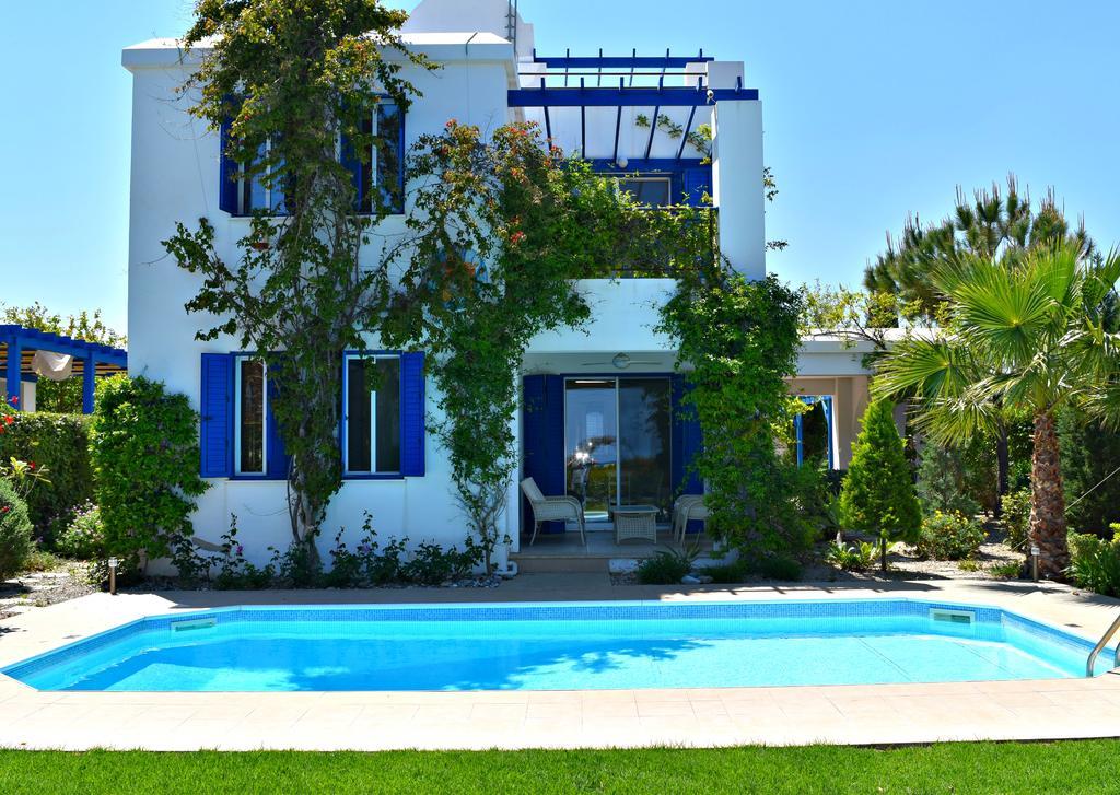 Latchi Beach Front Villa - Private Heated Pool - Amazing Uninterrupted Sea Views Polis Buitenkant foto