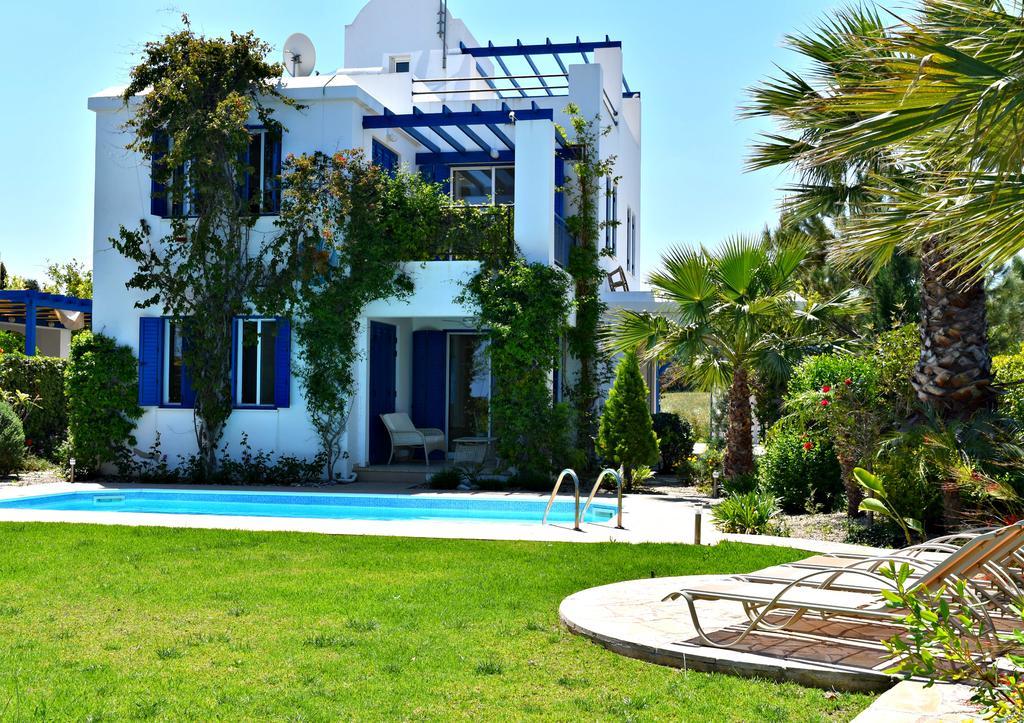Latchi Beach Front Villa - Private Heated Pool - Amazing Uninterrupted Sea Views Polis Buitenkant foto